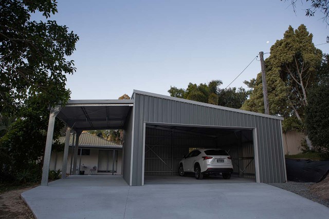 Double skillion garage