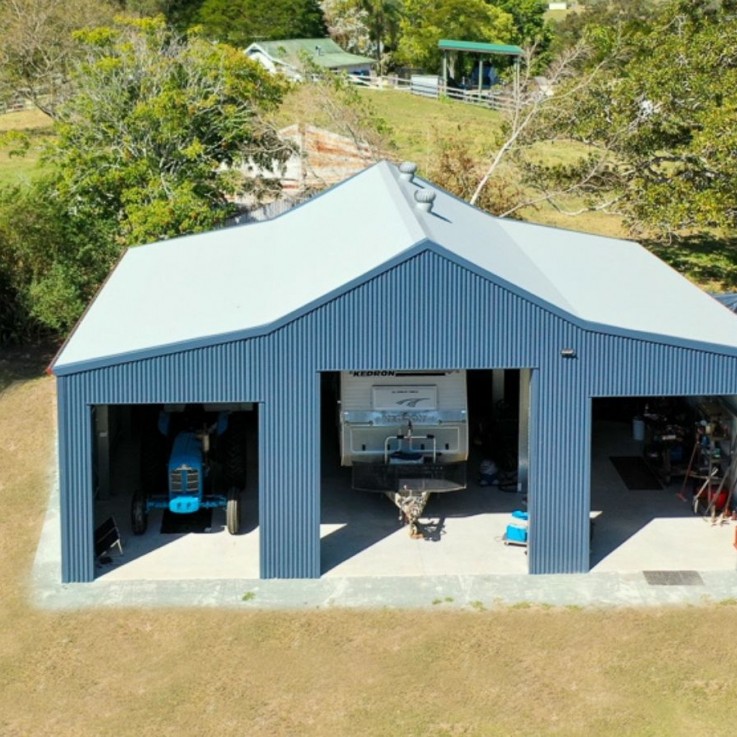 The BLUE BARN