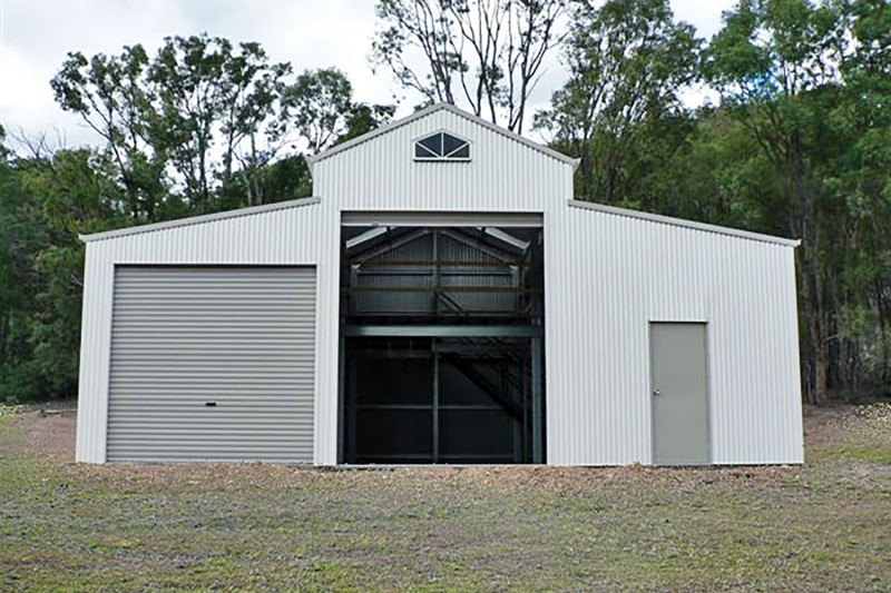 Barn with two rollers and mezzaine floor