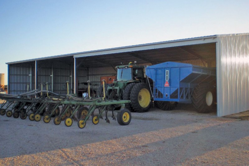 Beamover on open front farm shed