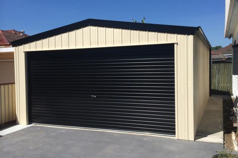 Colorbond double garage with wide roller door