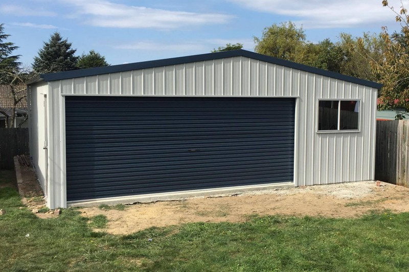Double garage with extra wide roller door