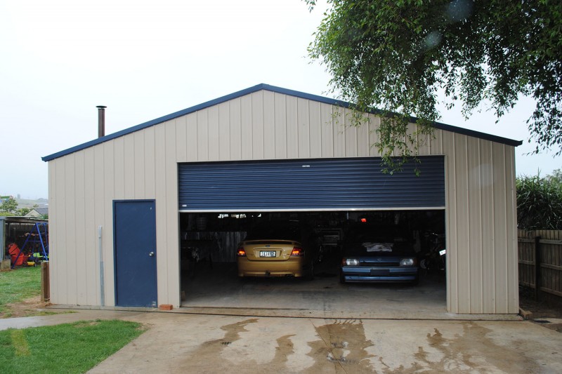 Extra wide door double garage with added storage
