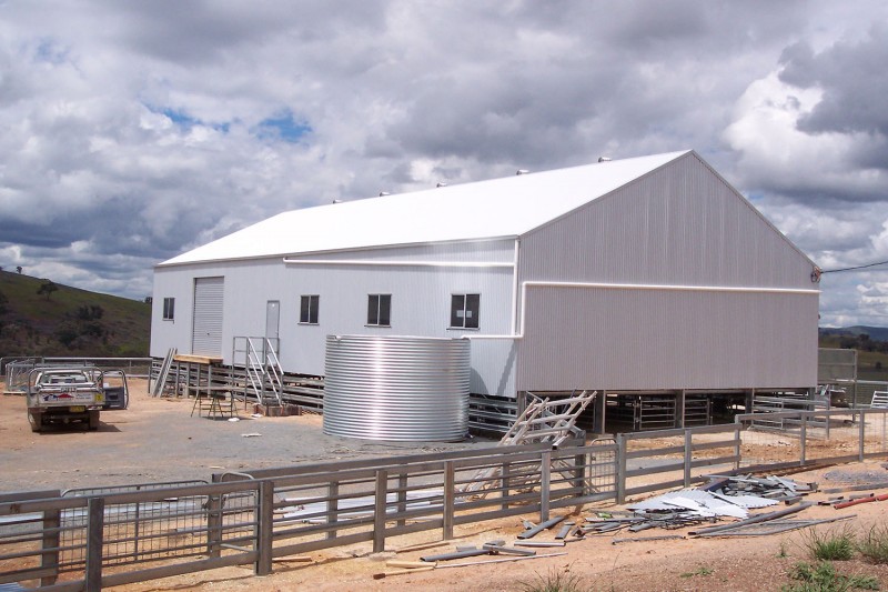 Shearing shed with water tank for run off